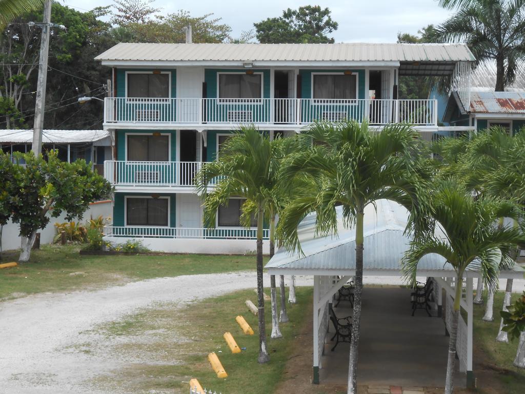 Hotel Perichi'S Cabo Rojo Exterior photo